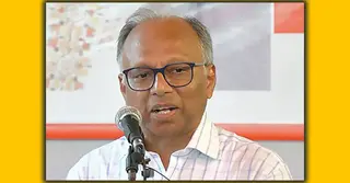 ‘ফরাসি-ইরানি বিপ্লবকে ছাপিয়ে বাংলাদেশ রেভুলেশন বিশ্বে নতুন বেঞ্চমার্কে পরিণত হয়েছে’